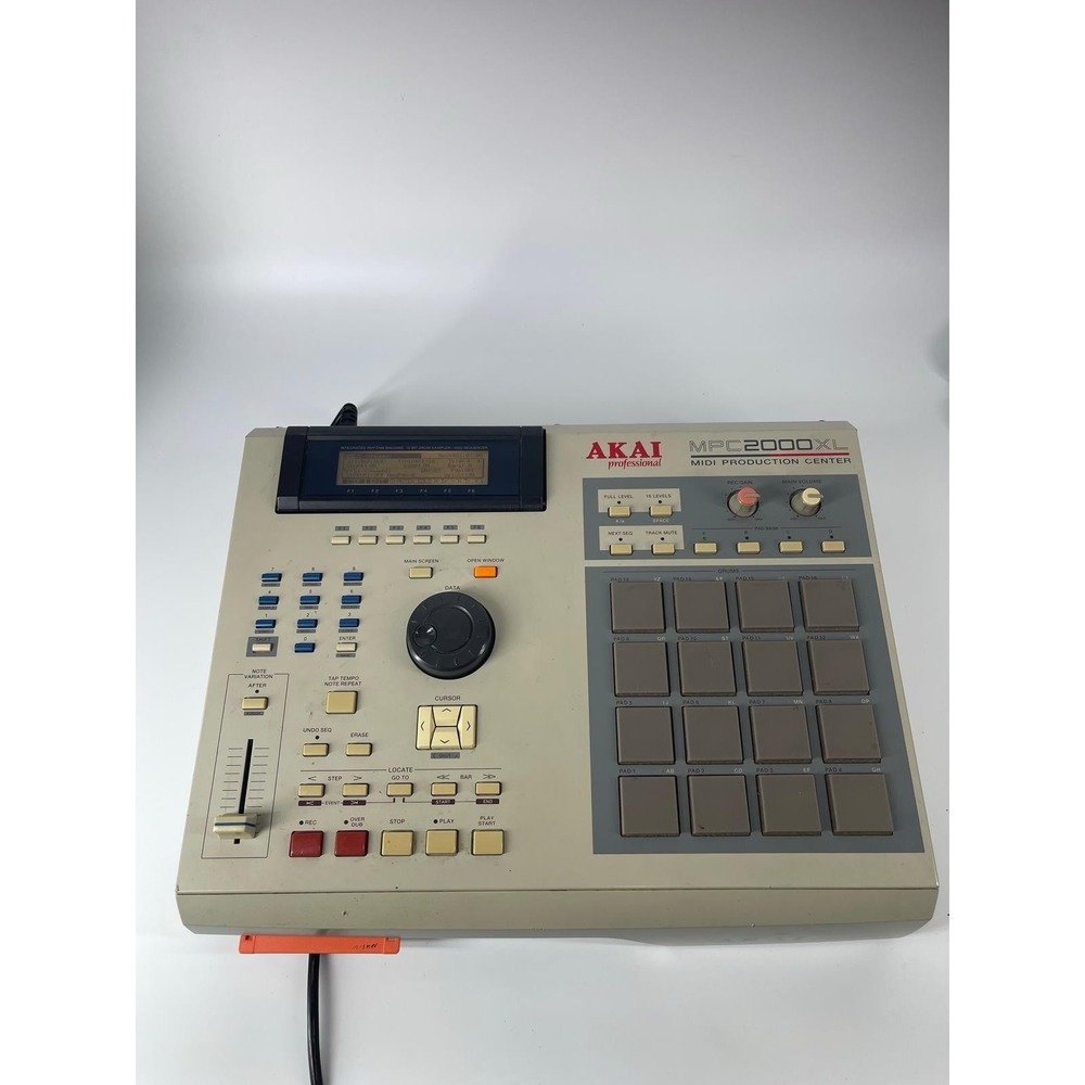 Akai MPC2000XL MIDI Production Center Sampler Drum Machine Tested Works